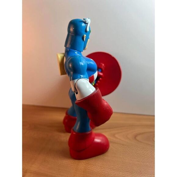 Marvel Captain America Action Figure - Picture 3 of 10